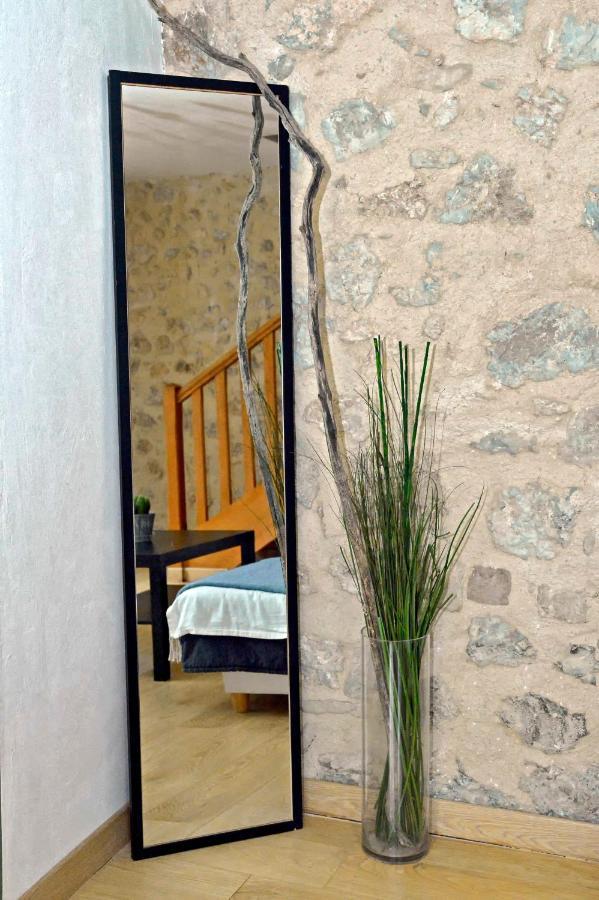 Malia - Chambres D'Hotes & Gite Barret-de-Lioure Zewnętrze zdjęcie