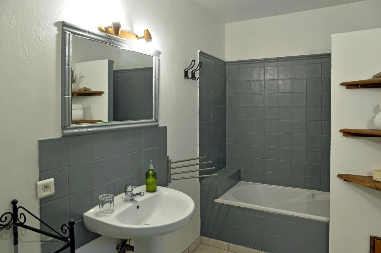 Malia - Chambres D'Hotes & Gite Barret-de-Lioure Zewnętrze zdjęcie